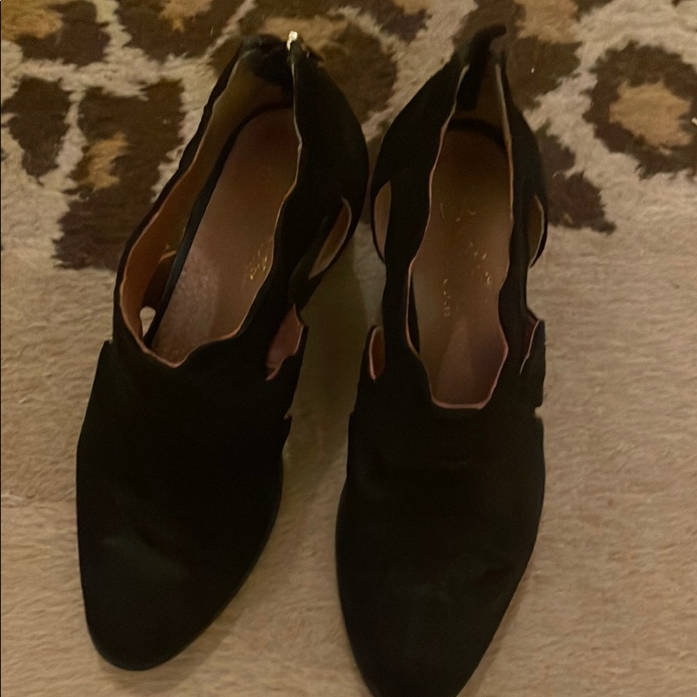 Elegant Black Women's Shoes